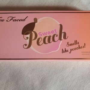 Too Faced Pink and Peach Sweet Peach Eyeshadow Tin